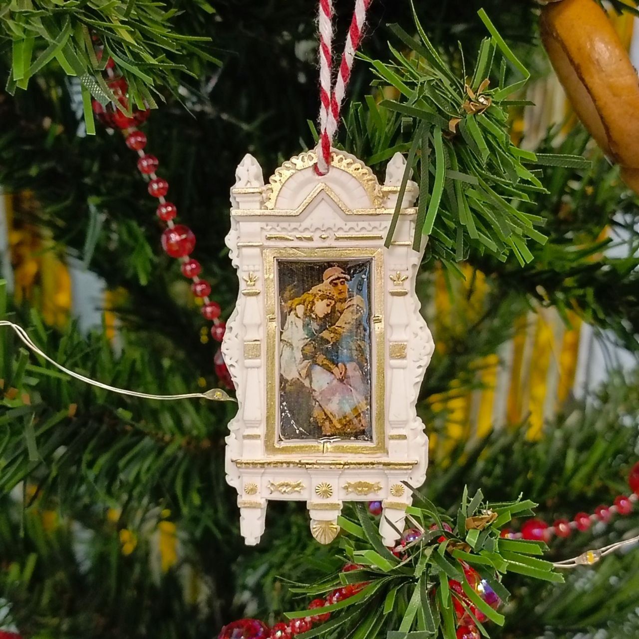 Мастер-класс «Сказочная Брошь: Украшение в русском стиле»