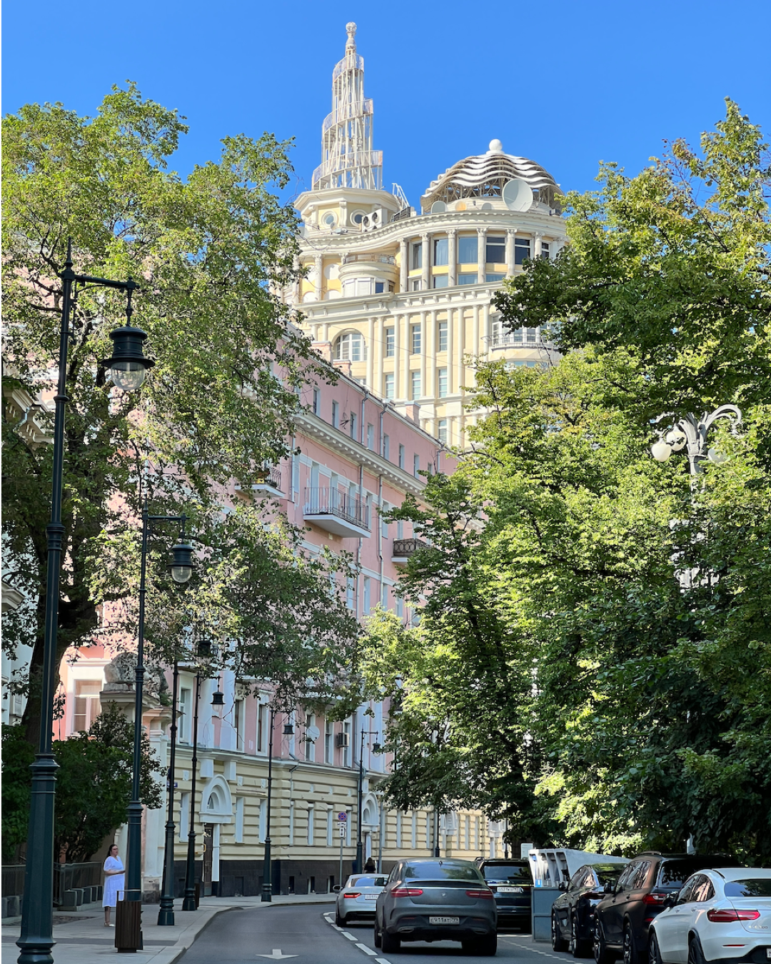 Экскурсия по Патриаршим прудам