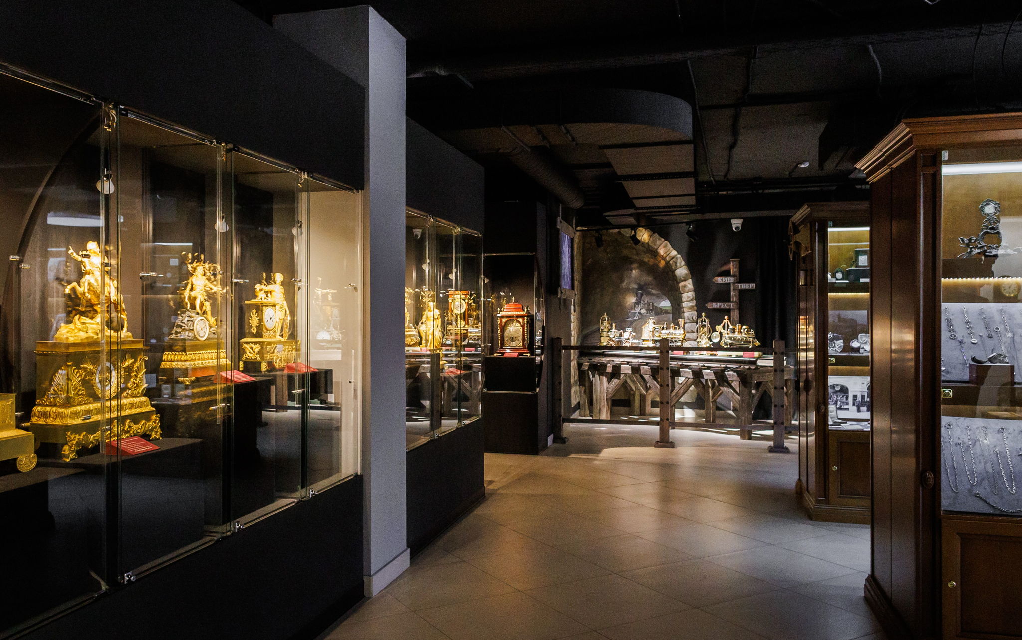 Обзорная экскурсия по постоянной экспозиции Музея Времени и Часов