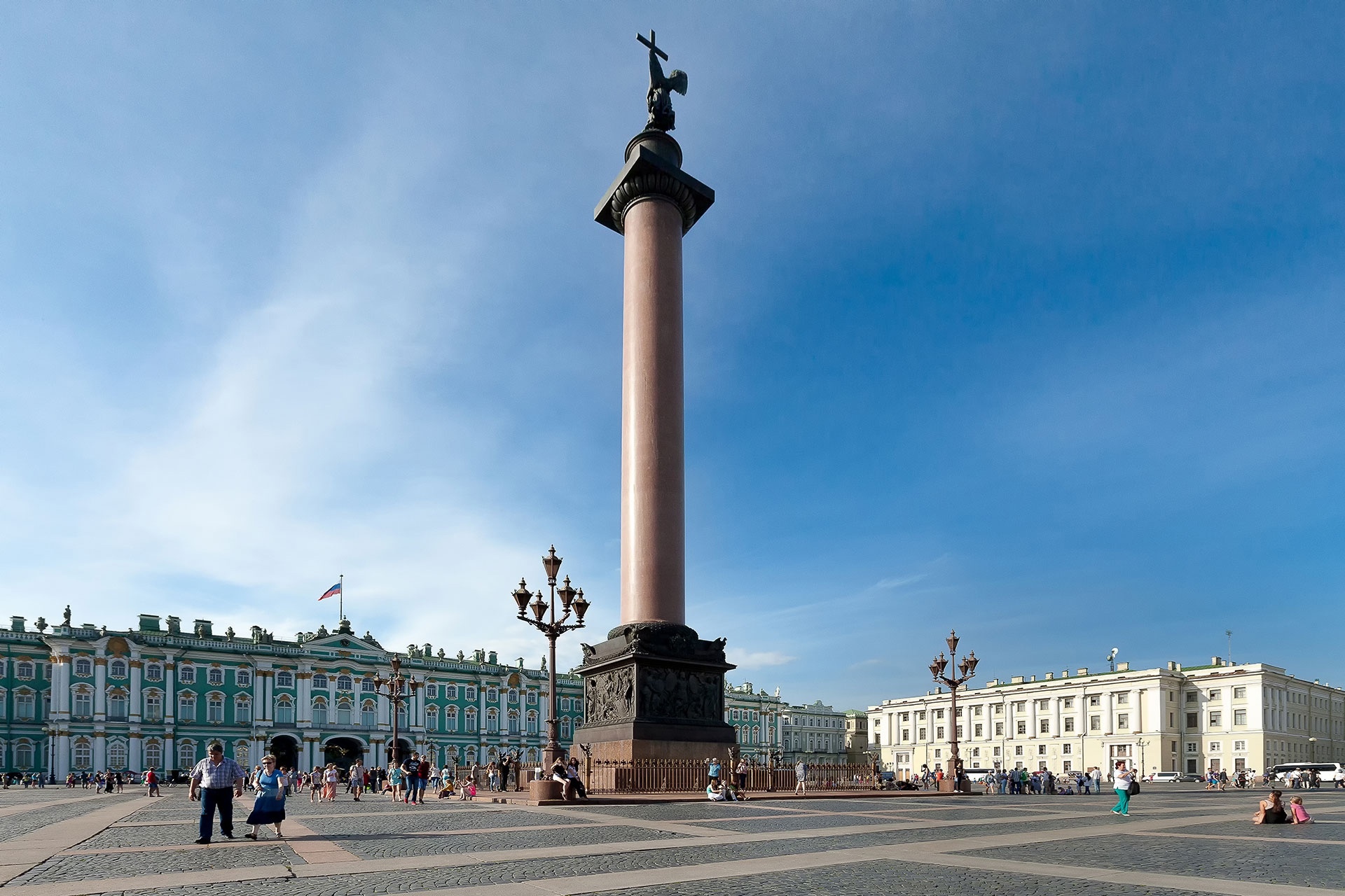 Дворцовая площадь д 4 в Санкт-Петербурге