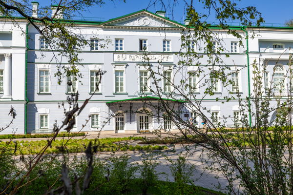 Льготная обзорная экскурсия «Усадьба Долгоруковых-Бобринских: 300 лет истории»