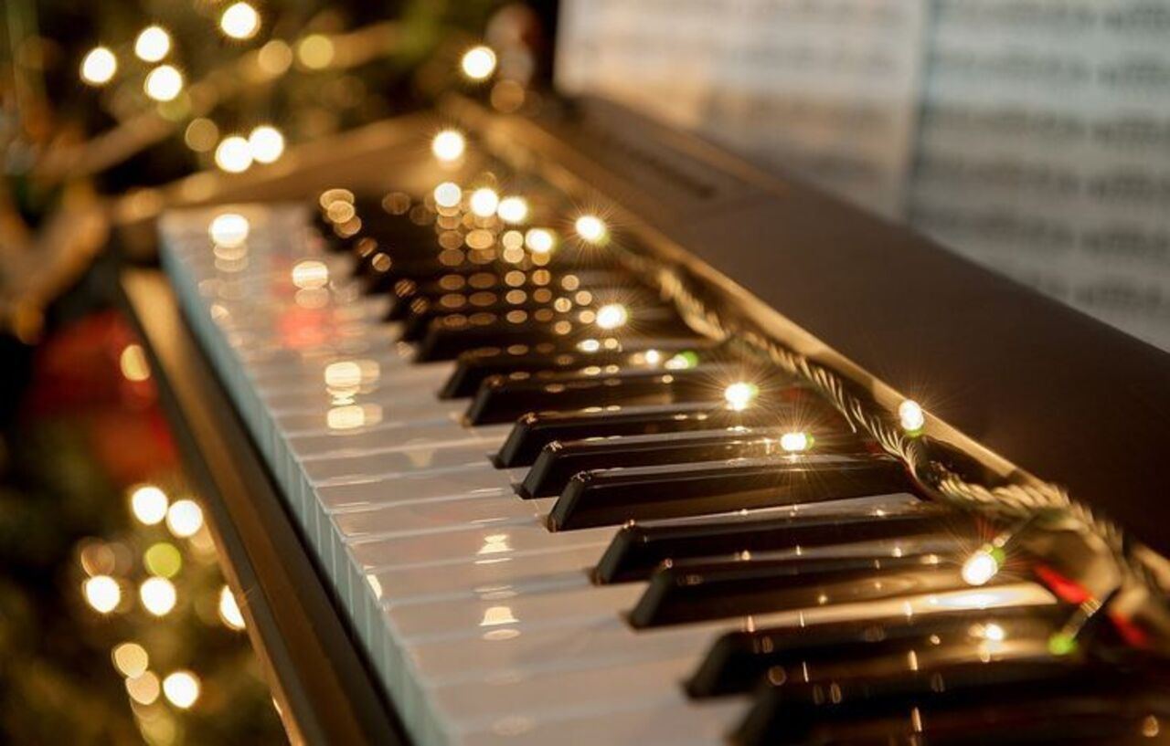 Живое караоке на французском