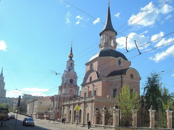 Прогулка по Новой Басманной