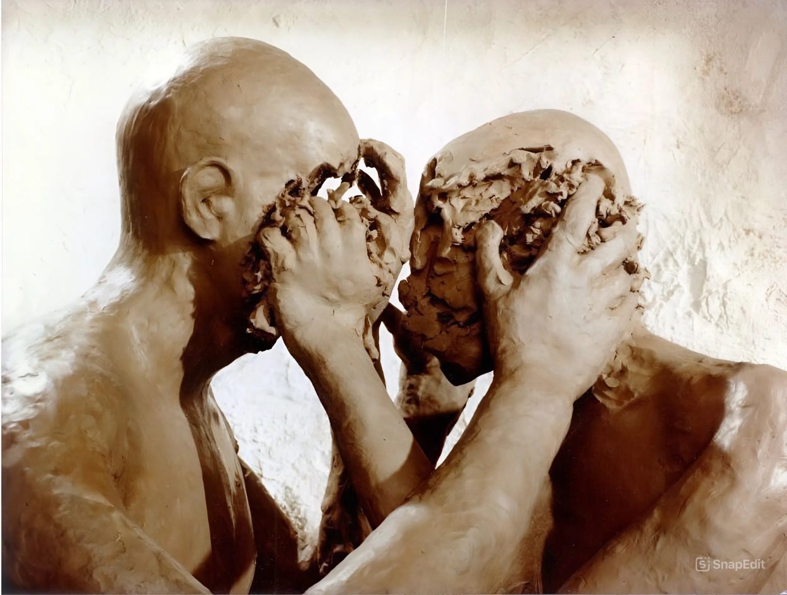 (НЕ) ТРОГАТЬ! ТАКТИЛЬНОСТЬ В СОВРЕМЕННОМ ИСКУССТВЕ | ЛЕКЦИЯ