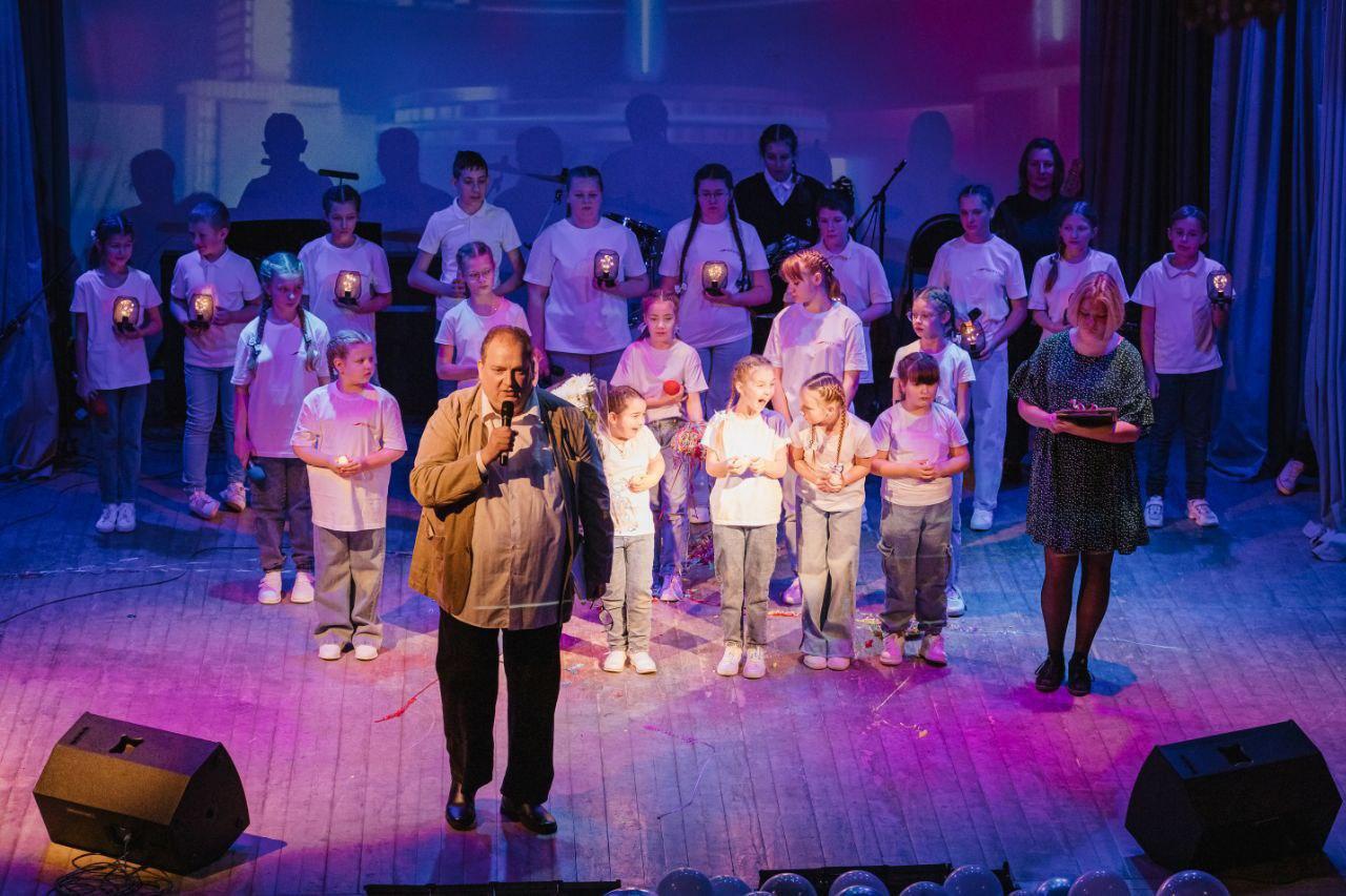 Мастер-класс по вокалу от экс-солиста Хора Турецкого Романа Лаврецкого