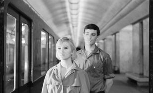//Показ фильма «Я шагаю по Москве» (Георгий Данелия, 1964) 