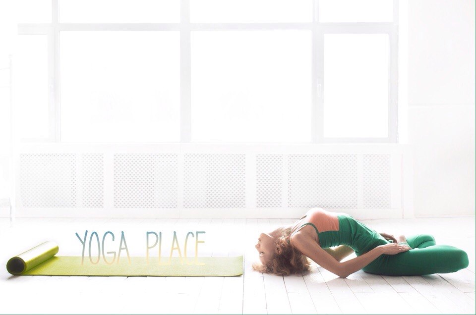 Yoga place. Йога place студия с горами. One Yoga Meditation, Москва. Йога Health увлажнитель. Студия саморазвития Елены.