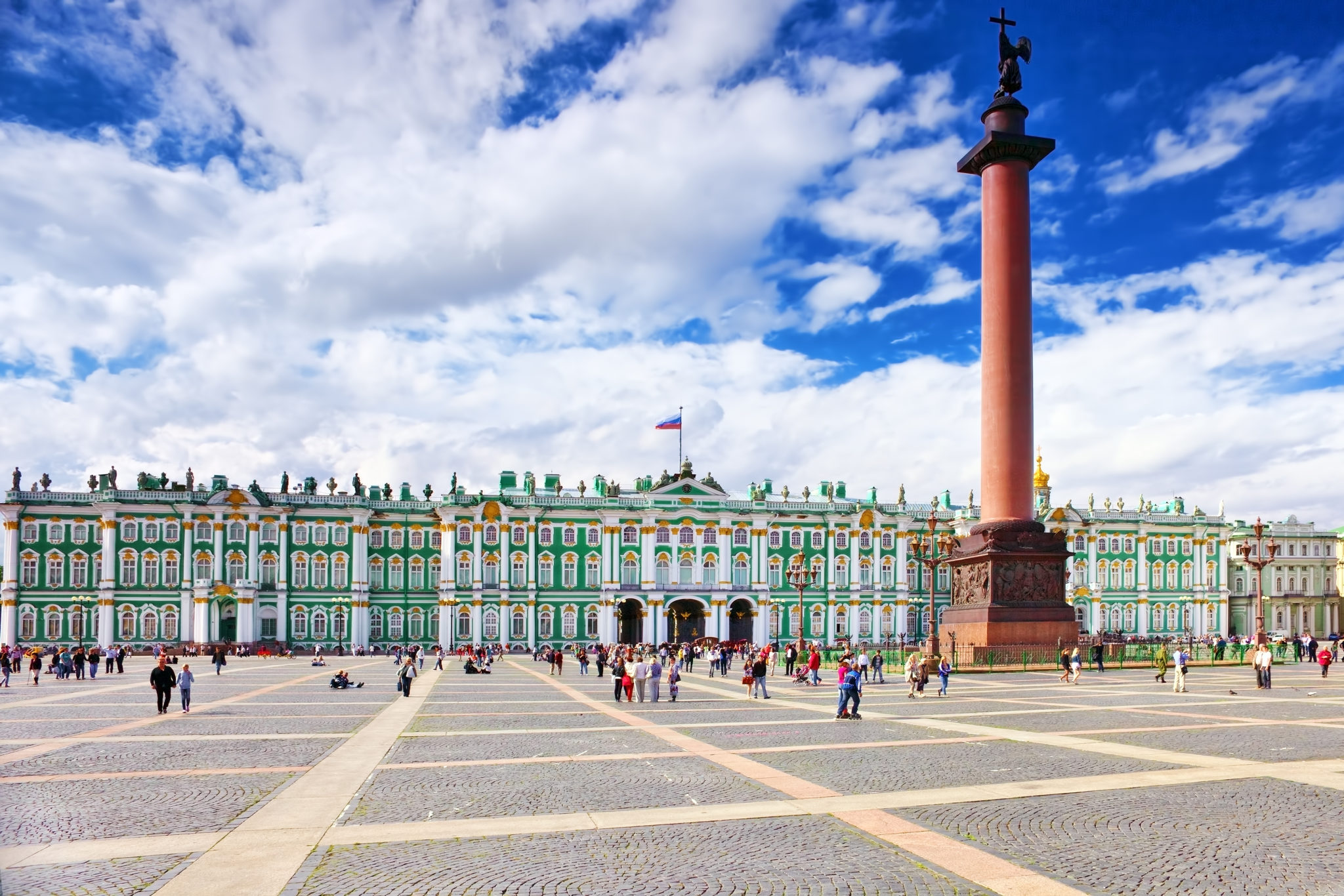 Дворцовая площадь в Санкт-Петербурге