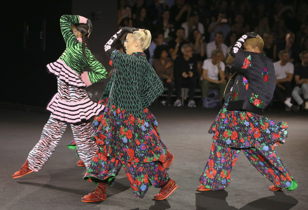 Весеннее настроение от Kenzo. Творческое занятие по моде для детей