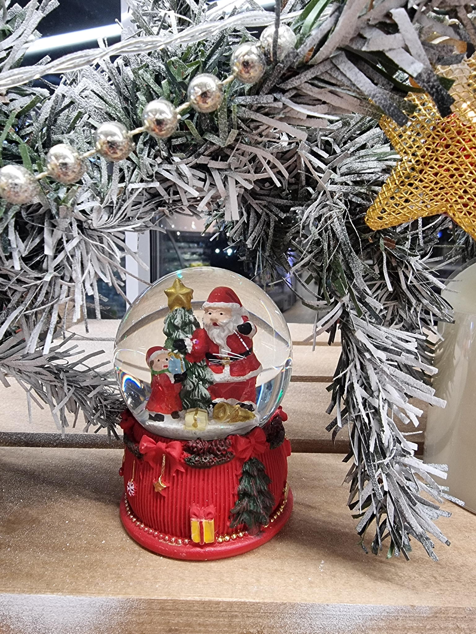 Лекция « Традиции праздничного новогоднего Петербурга на фоне главных площадей города. Как веселилась Россия зимой»