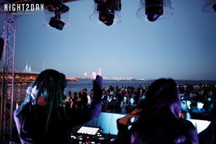 OPEN AIR 