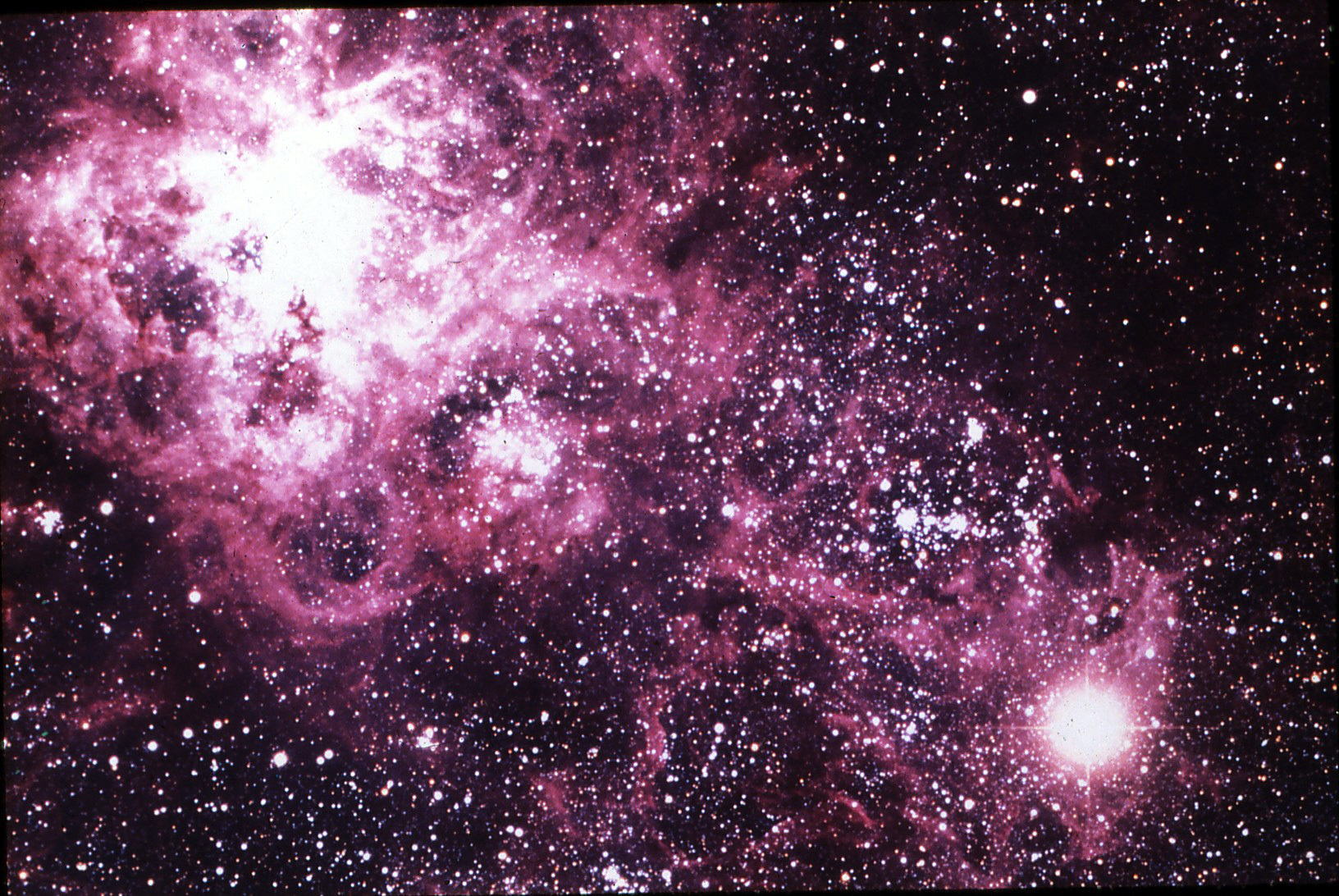 Лекция «Старые и новые космические монстры»