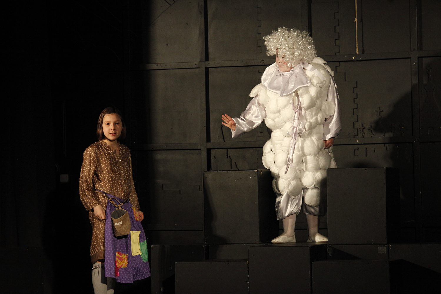 Марафон школьных театров: спектакль «Лоскутик и Облако»