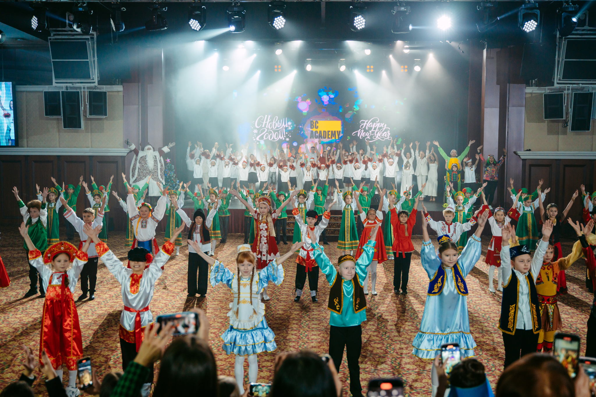 Новогодний код: Путешествие сквозь время