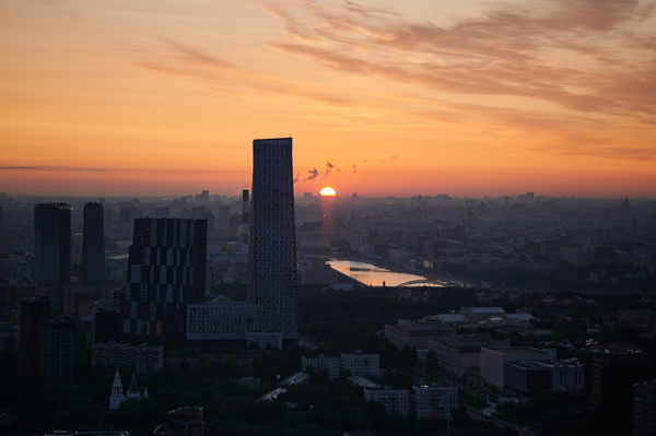 Москва разных эпох с одной крыши. Экскурсия Александра Усольцева на Высоте 40 этажа на Мосфильмовской