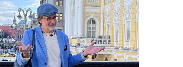 О ПОЭТЕ И ТОЛПЕ АВТОРСКАЯ ПРОГУЛКА МИХАИЛА ЖЕБРАКА