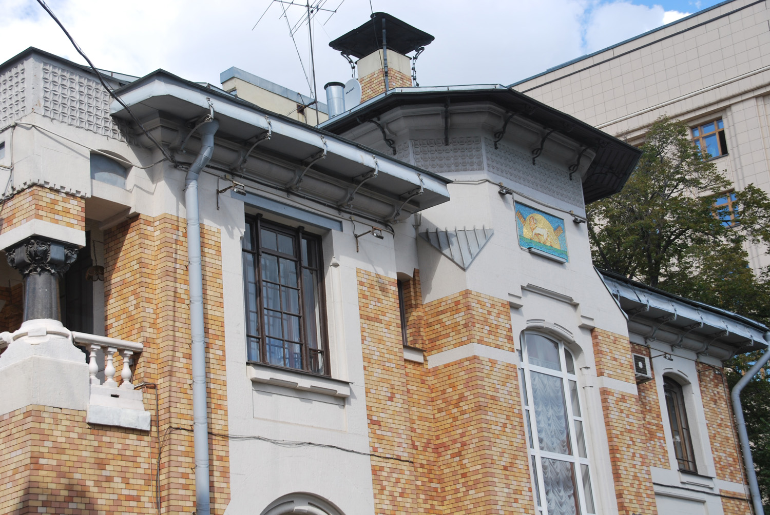 Идем по денежному переулку. из цикла "летние прогулки для взрослых"