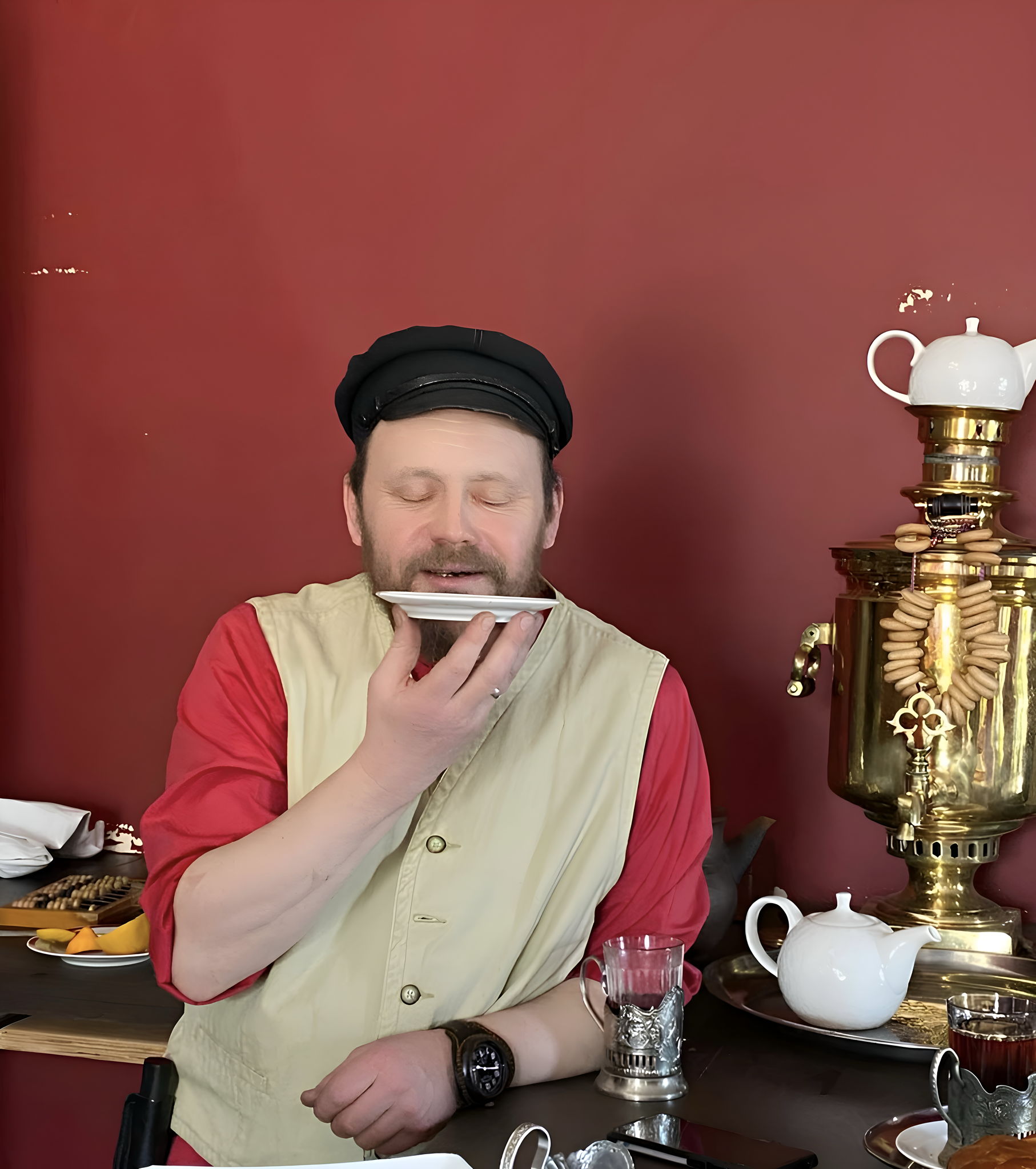 Русское чаепитие с угощениями