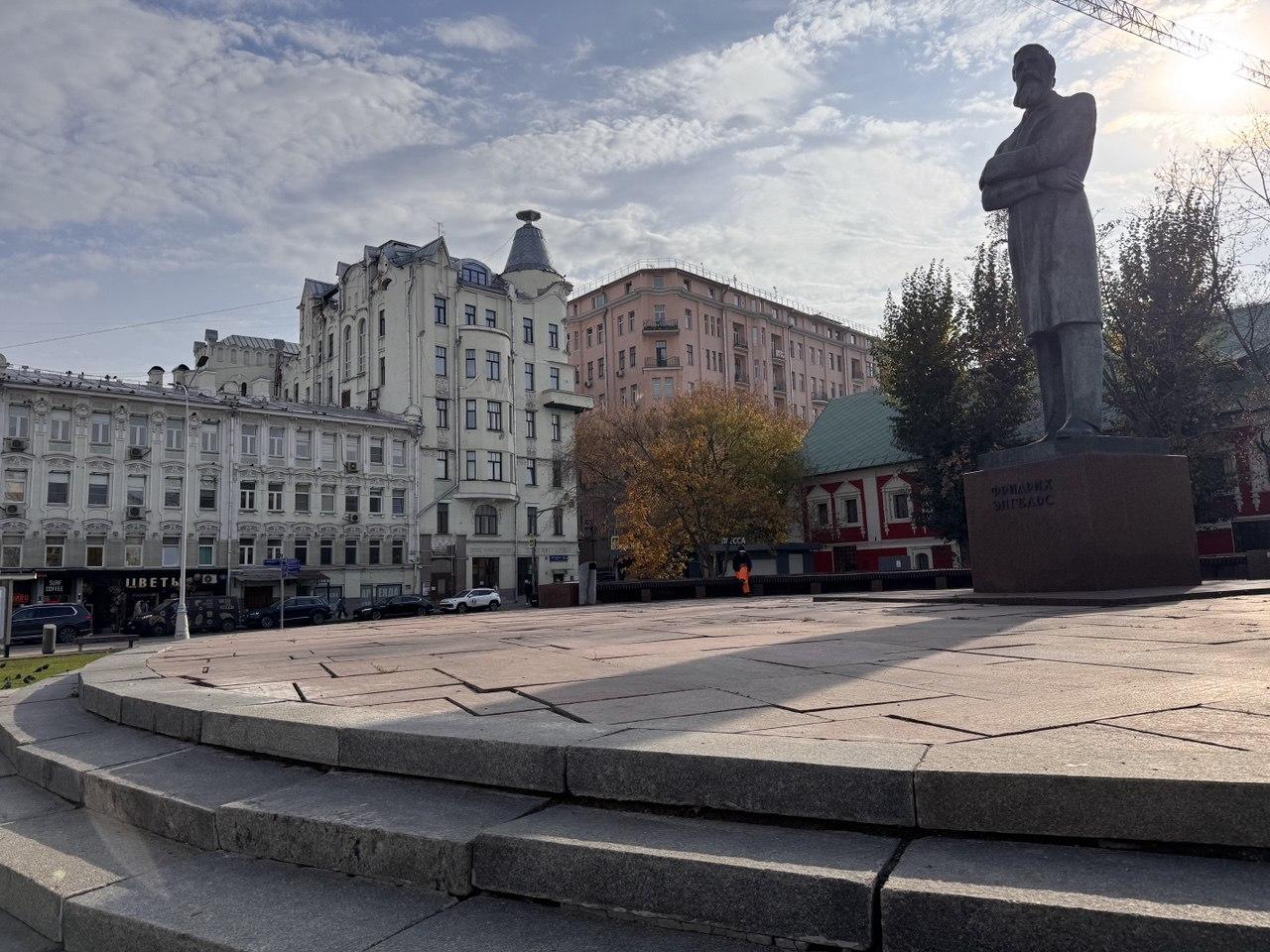 В старых конюшнях