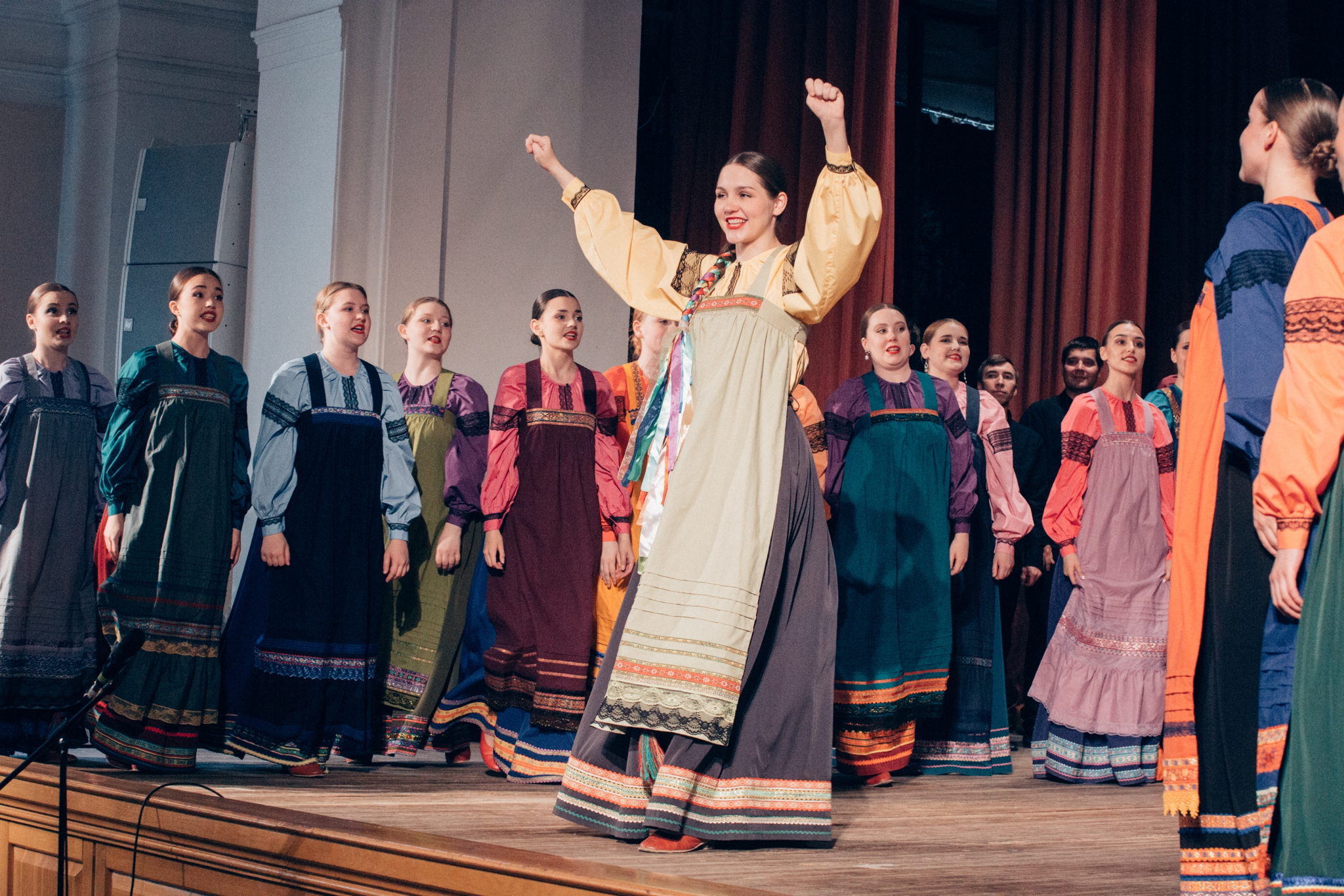 Концерт «Неформат»: Летов, Шахрин, народный хор и магия нейросетей в одной программе