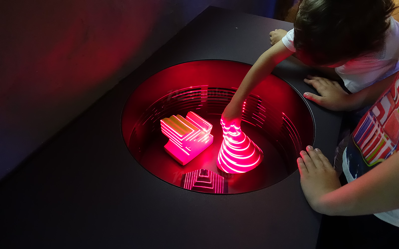 Музей науки в москве экспериментариум. Музей науки в москве экспериментариум. Музей занимательных наук «экспериментаниум». Музей занимательных наук москва. Музей на соколе эксперементариум.