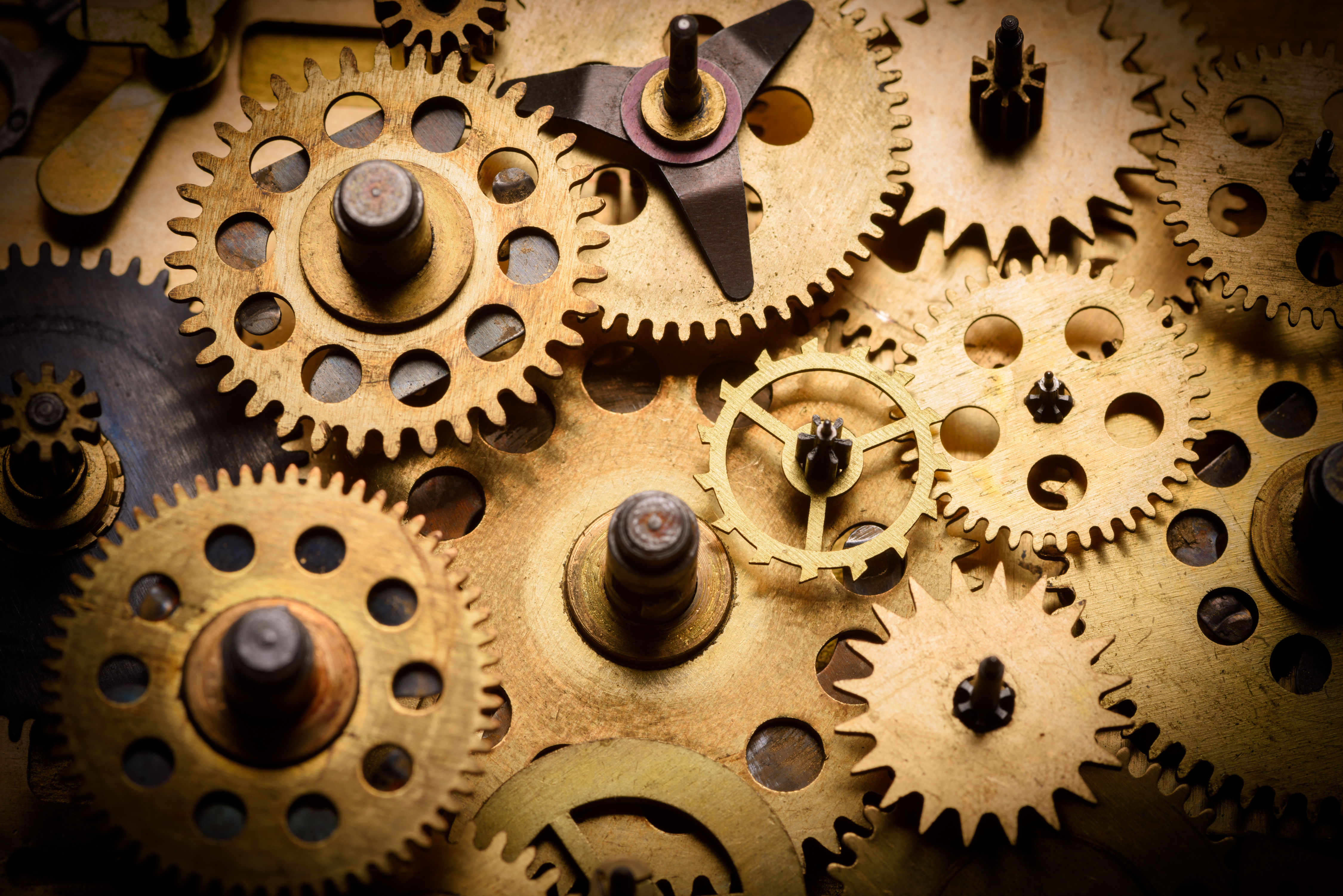 Обои механизм. Gears old. Шестеренка старинная. Ржавые шестеренки. Шестерни механизм.