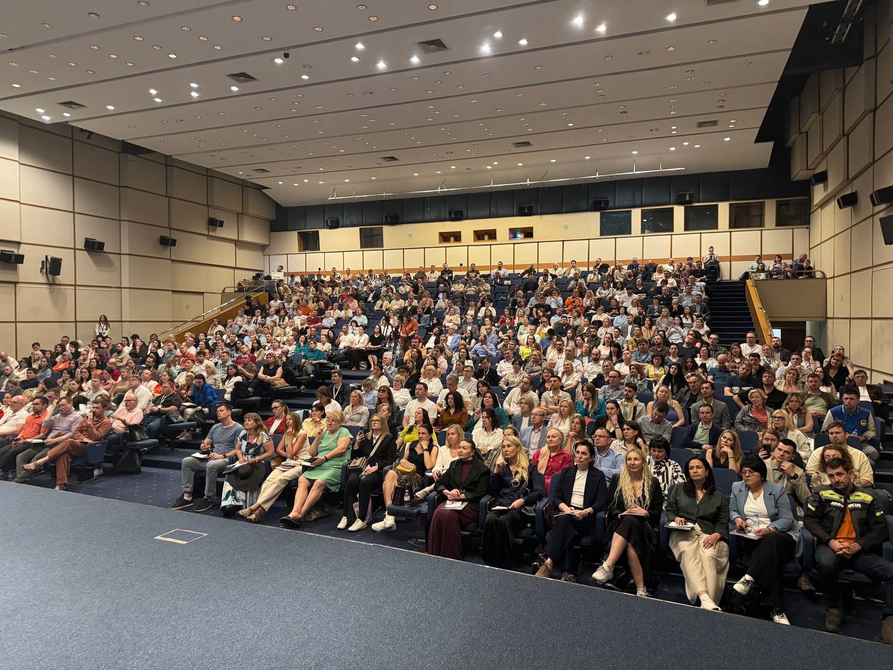 Большой открытый мастер-класс "как найти покупателя на бизнес-класс и элитку?".