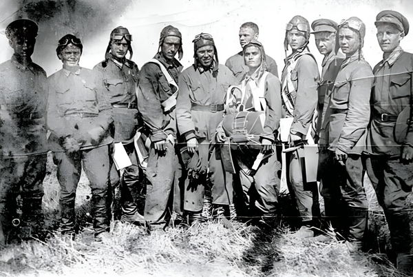 «Фальшь или реальность «Исторический иллюзион». Просмотр и обсуждение фрагментов художественного фильма «Парашюты на деревьях» (1973 г.)