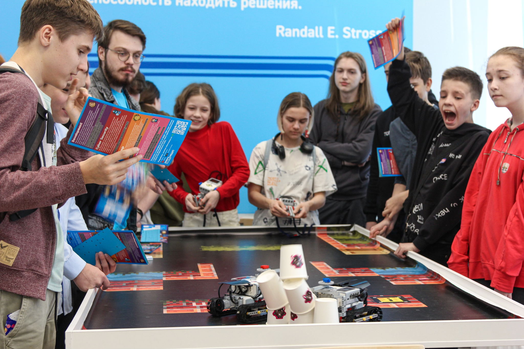 Бесплатные открытые уроки в Московской школе программистов на м. Октябрьское Поле