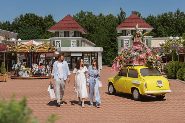 Открытие летней распродажи в аутлете Новая Рига