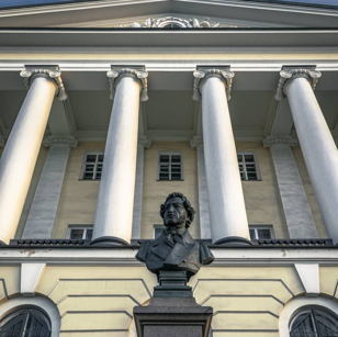 Творческая встреча с писателями Евгением Водолазкиным и Германом Садулаевым