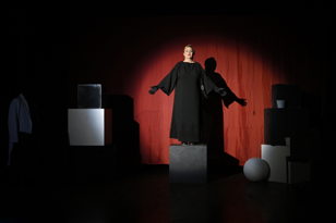 Моноспектакль «Поэма без героя»