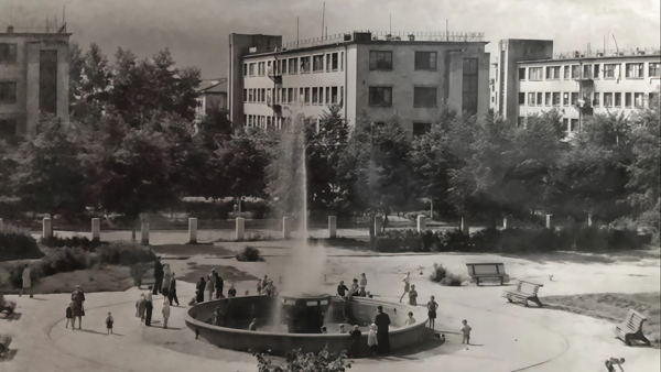 экскурсия «Соцгород: люди, автомобили, архитектура»