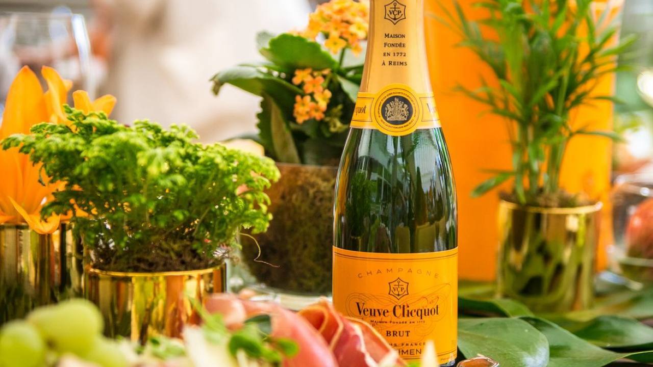 Лекция Вдова Клико: имя империи шампанского