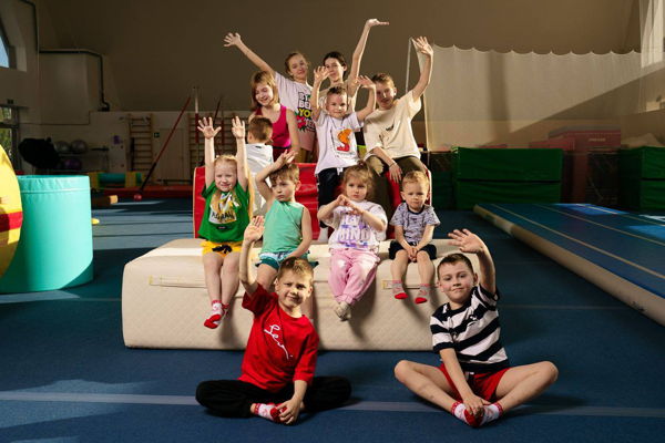 Приглашаем на детский мастер-класс по спортивной гимнастике и акробатике