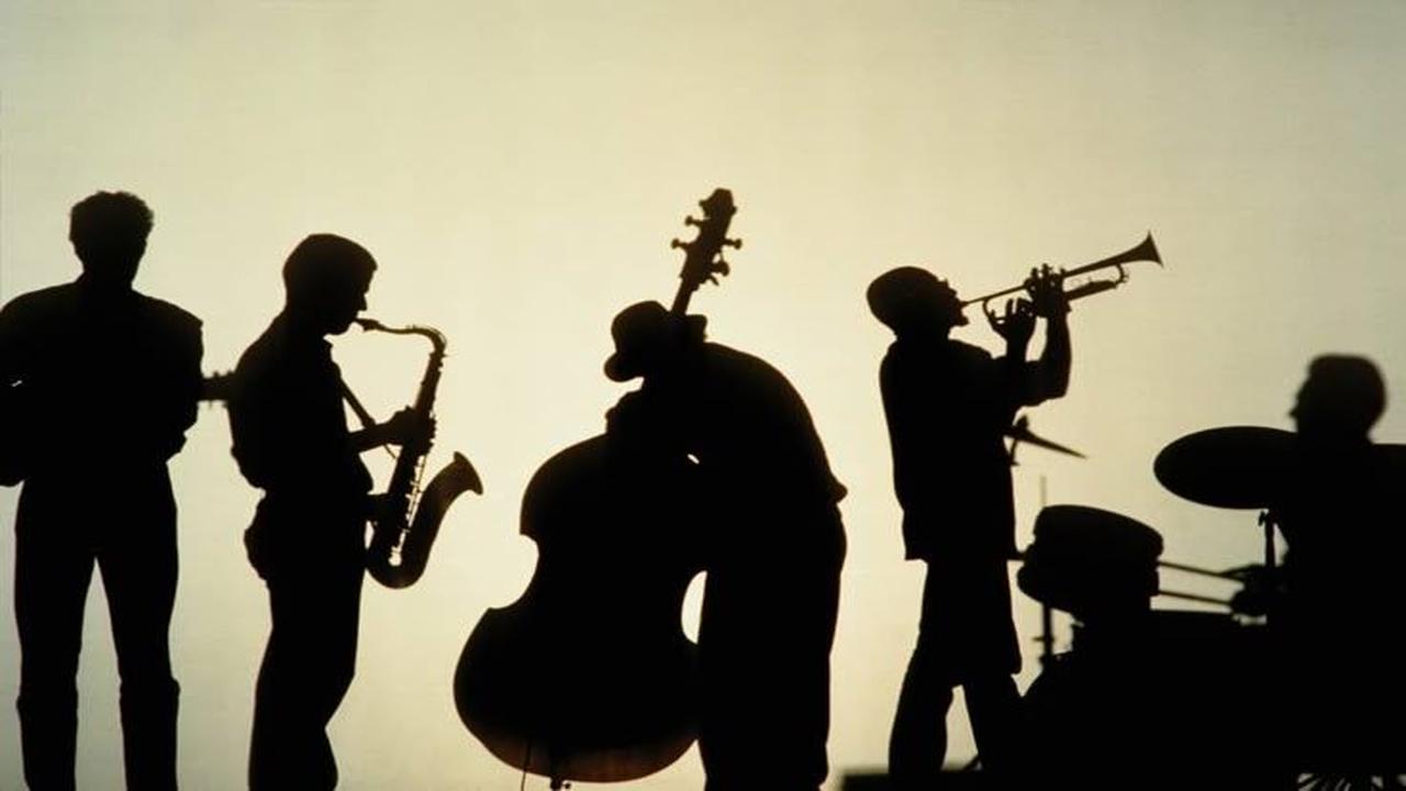 УСАДЬБА ДЖАЗ: «Neo Jazz» акустический нео-джаз от Алёной Войской. Свечи и вино