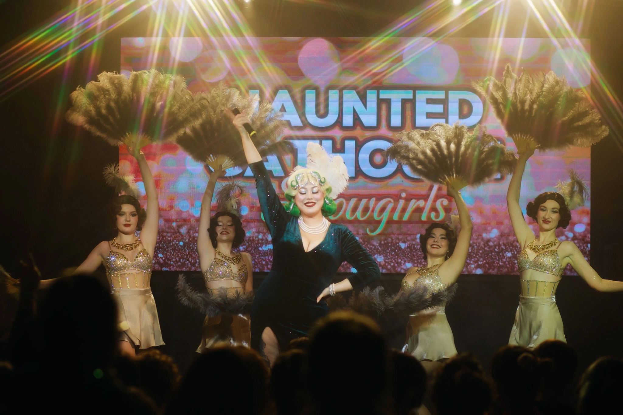 НОВОГОДНЕЕ БУРЛЕСК-ШОУ CATHOUSE BURLESQUE 18+