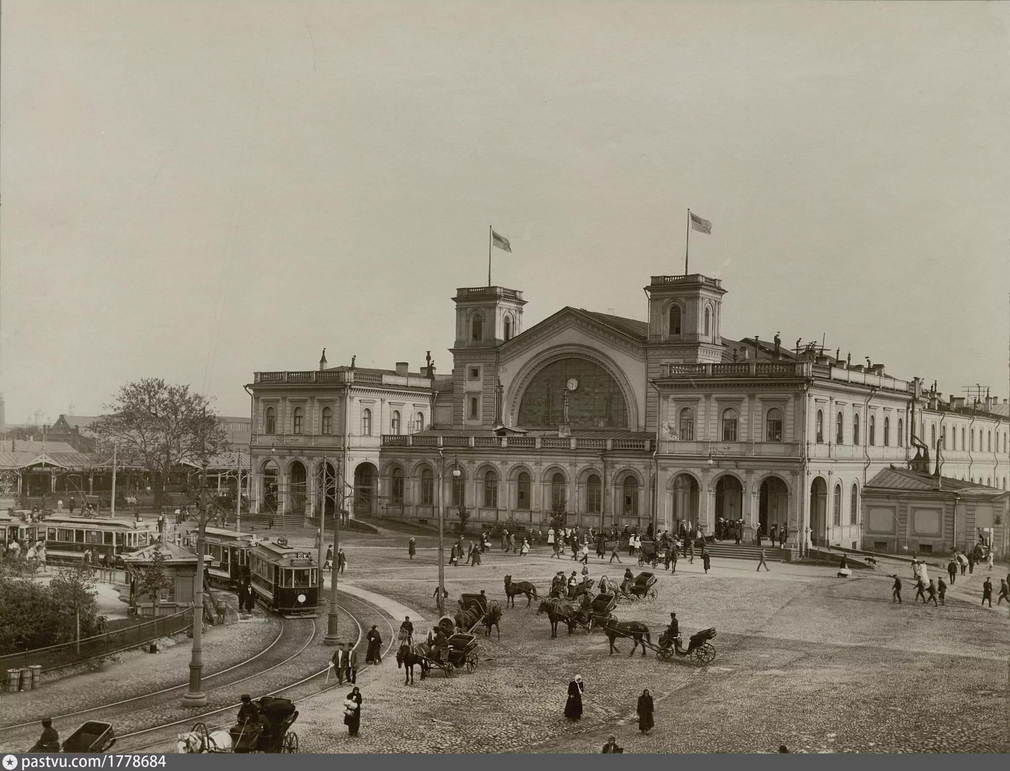 Лекция "За Гатчину и Лугу"