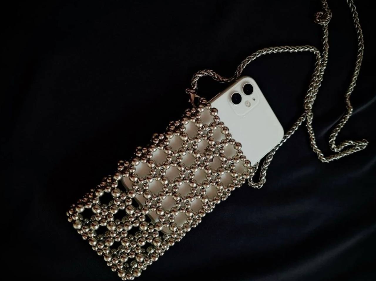 Мастер-класс по созданию чехла из бусин✨