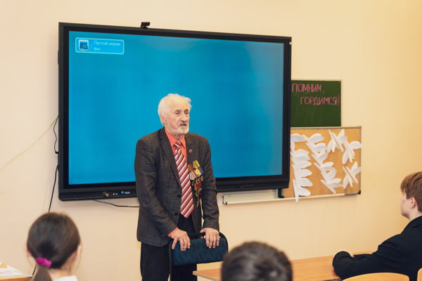 Кинопоказ патриотического фильма "Блокадник"