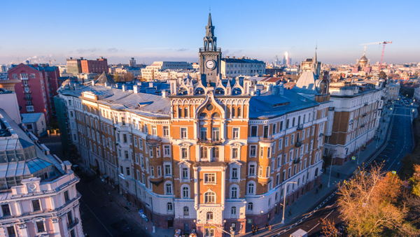 Тайны дома Страхового общества «Россия» (с посещением одной из квартир)
