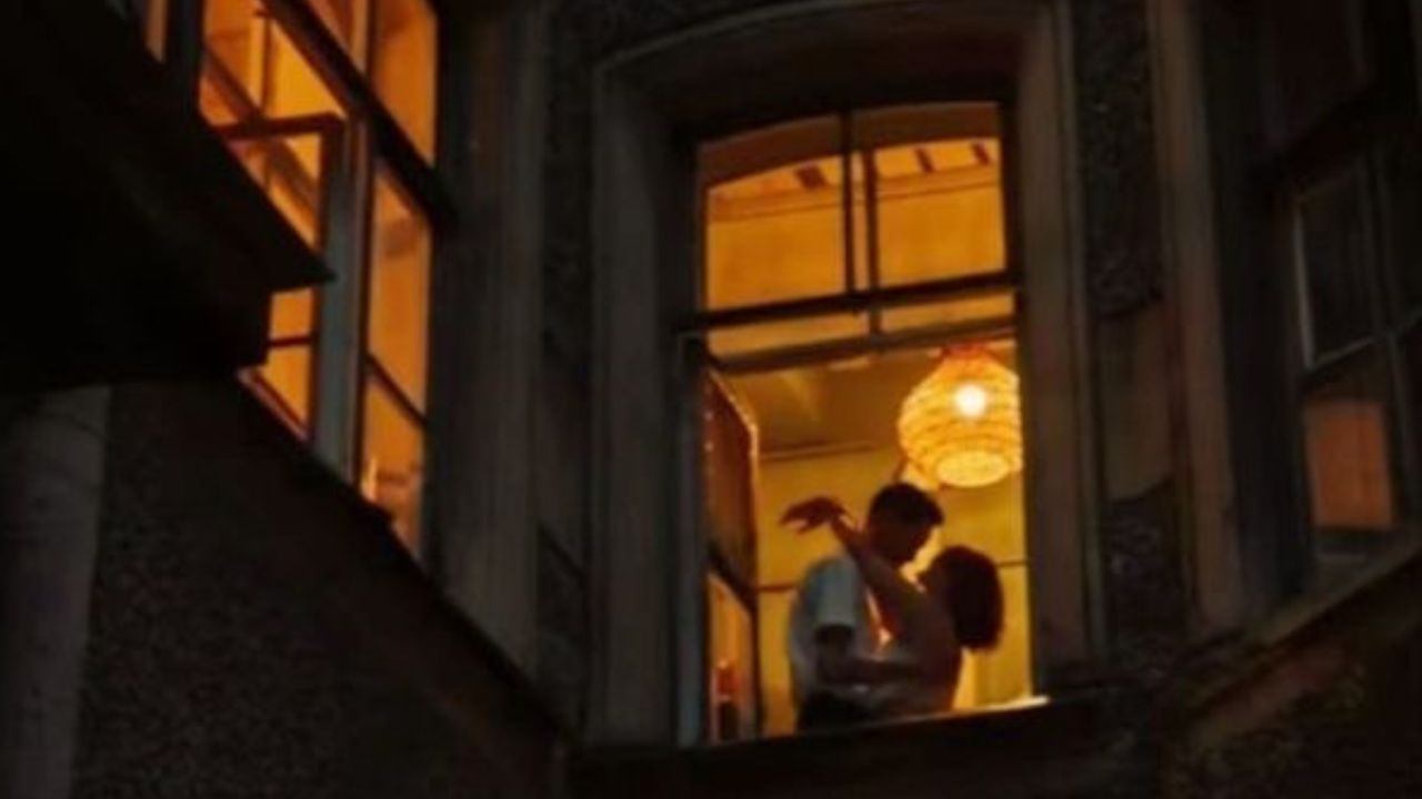 Спектакль о романтических поисках. Два взгляда на любовь