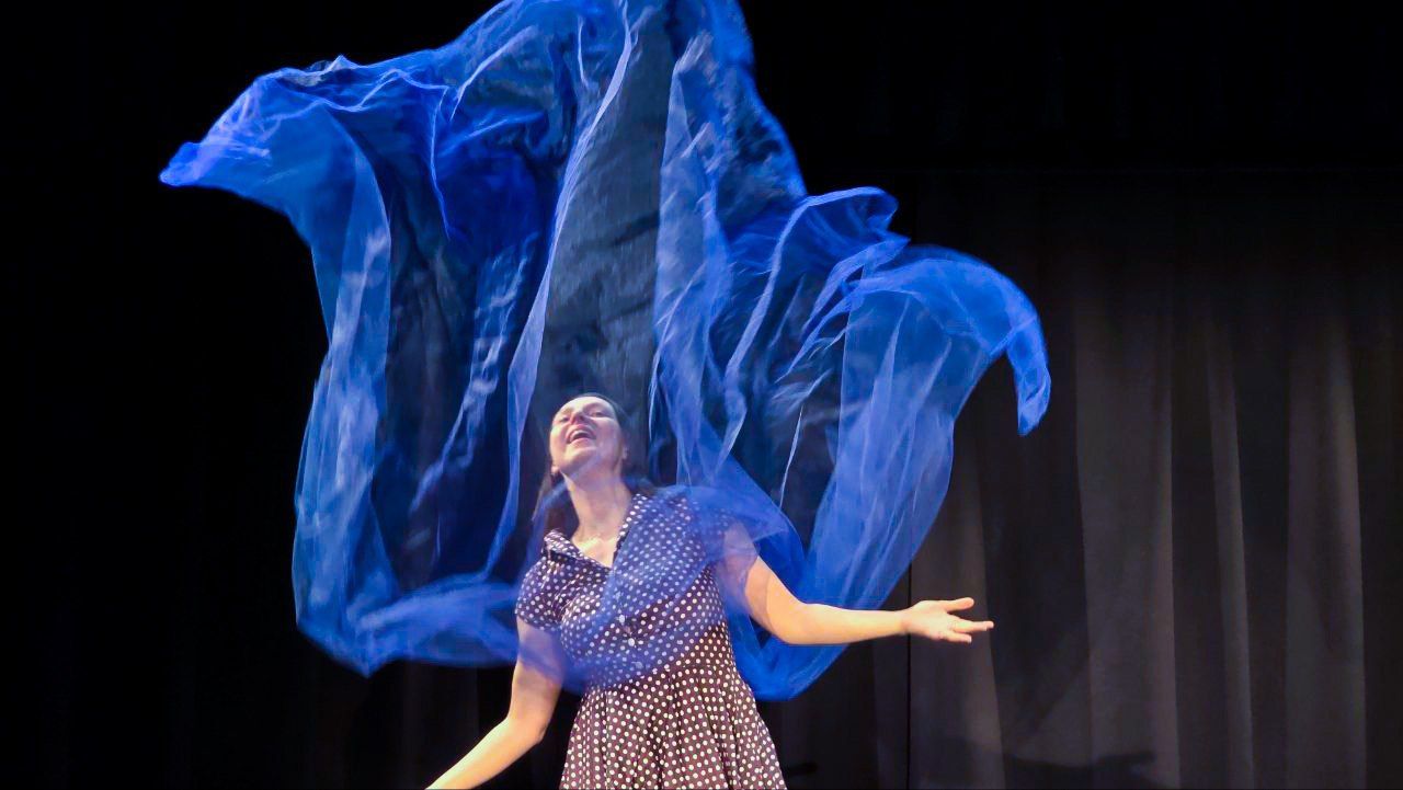 Поэтический вечер "Время любить"