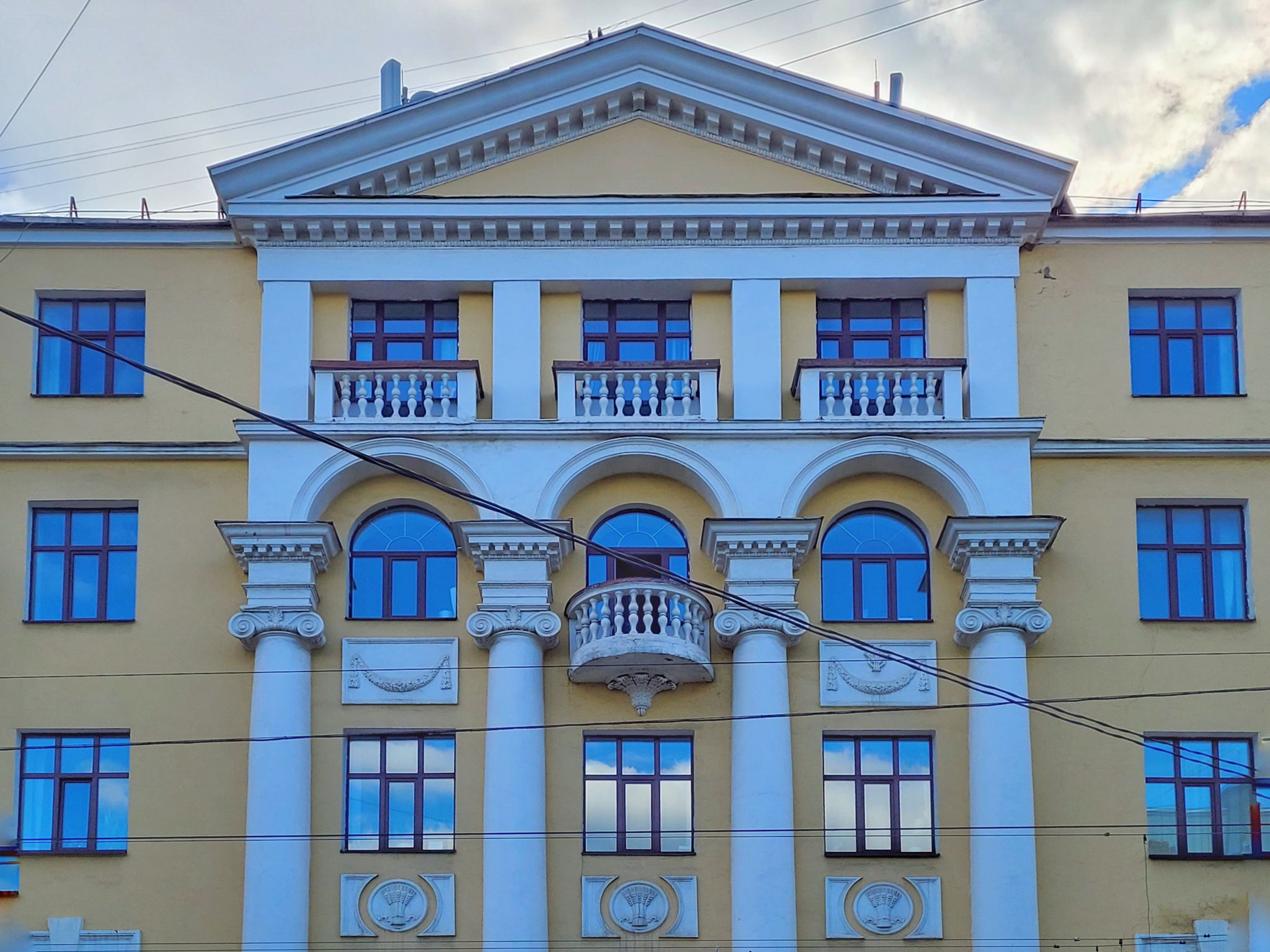 Новинка! Экскурсия «Девкиным переулком в Красное село»