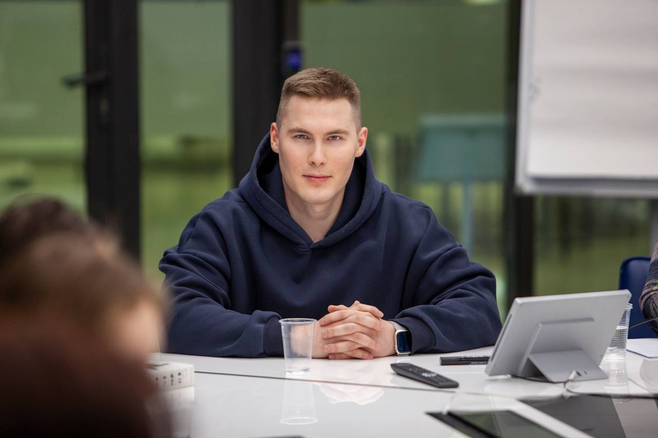 IT HR-клуб | Экспертная дискуссия. Креативное лидерство: возможно ли развить этот навык? Обзор источников и инструментов