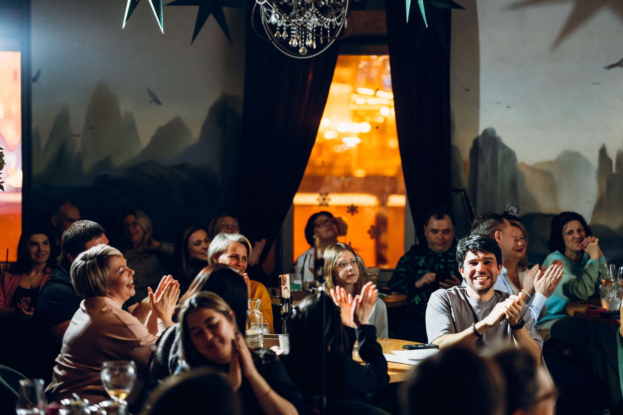 Стендап Квартирник "Новый год к нам мчится" в 15.00 на Острове мечты в Паромании