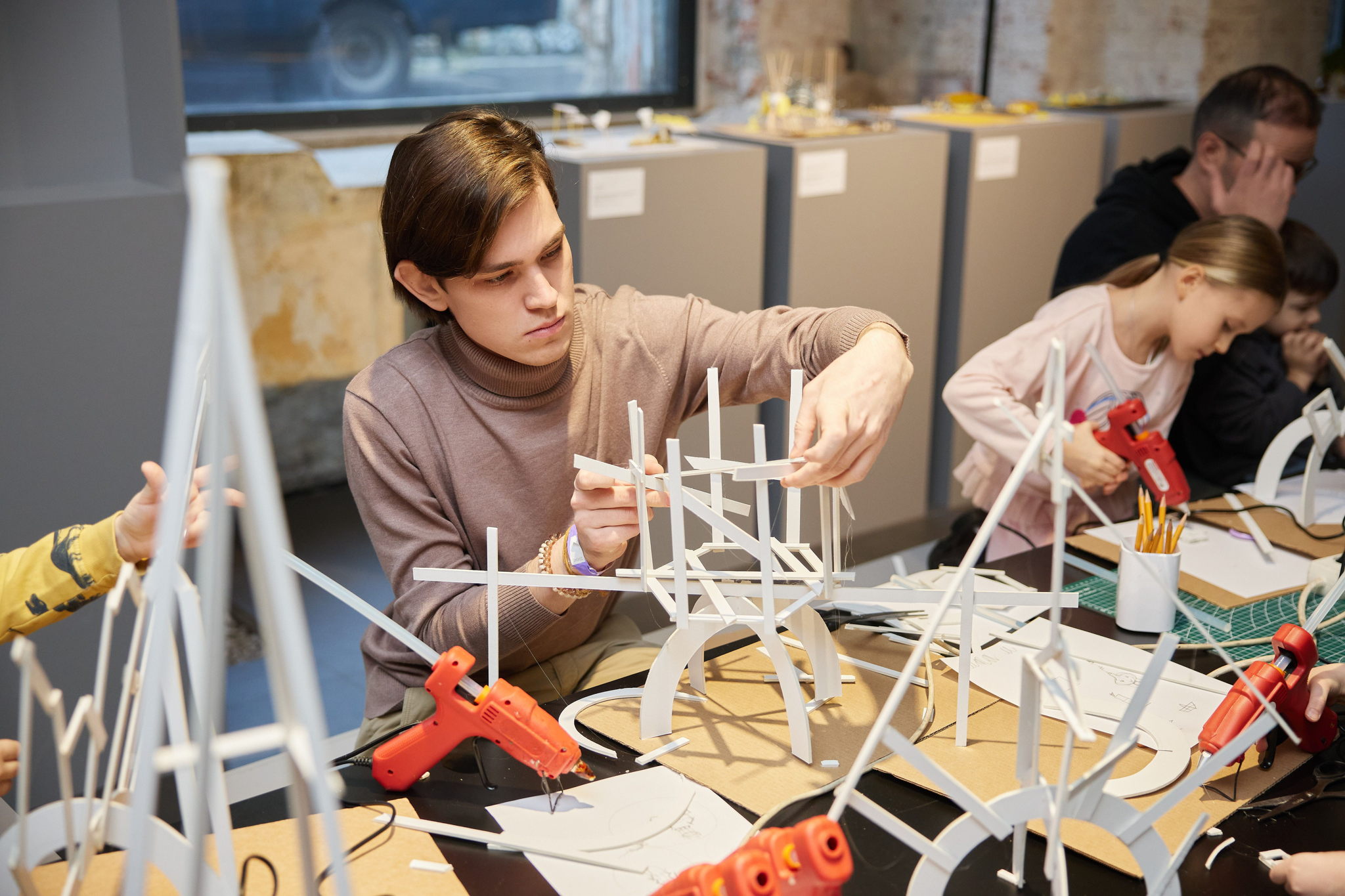 Мастер-класс «Вместе весело шагать!» — транспорт будущего своими руками