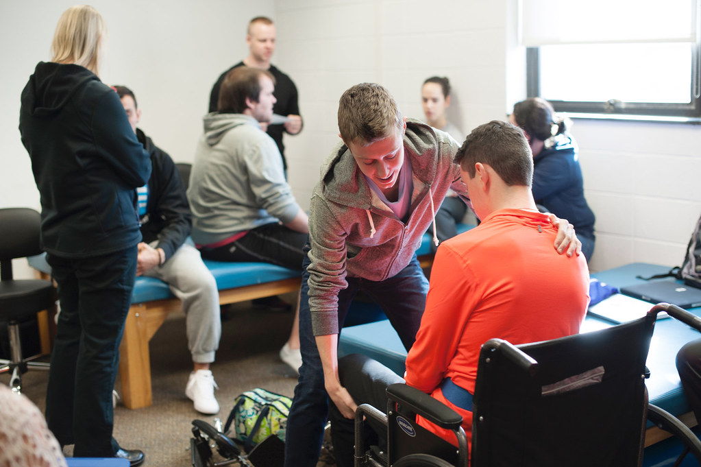 Тренинг по перемещению для родственников, ухаживающих за близкими с деменцией. Москва