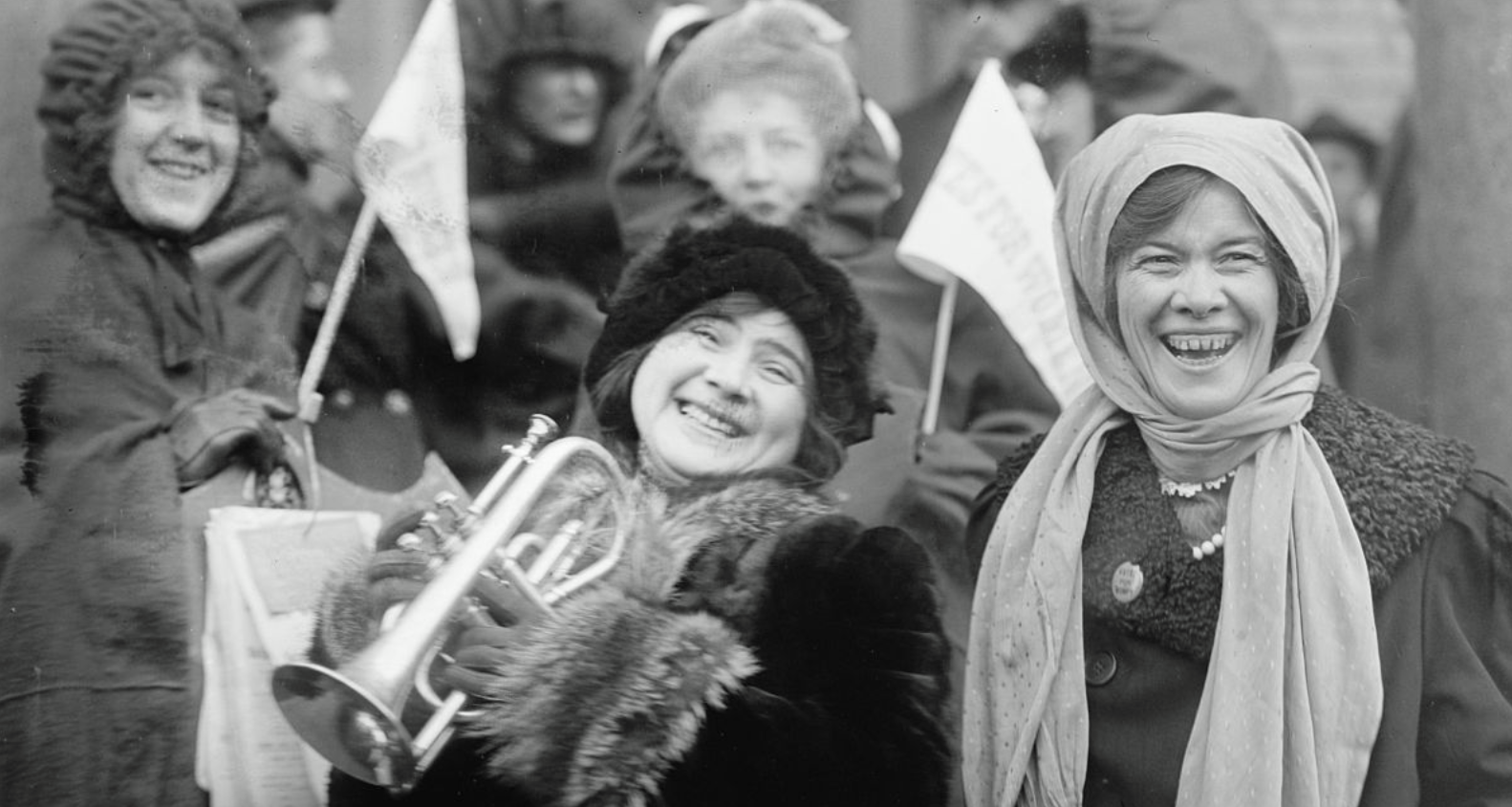 Советские женщины на демонстрации. Женское движение. Женское движение в СССР. Женщина на выборах. Эмансипация женщин в ссср в 1920 1930