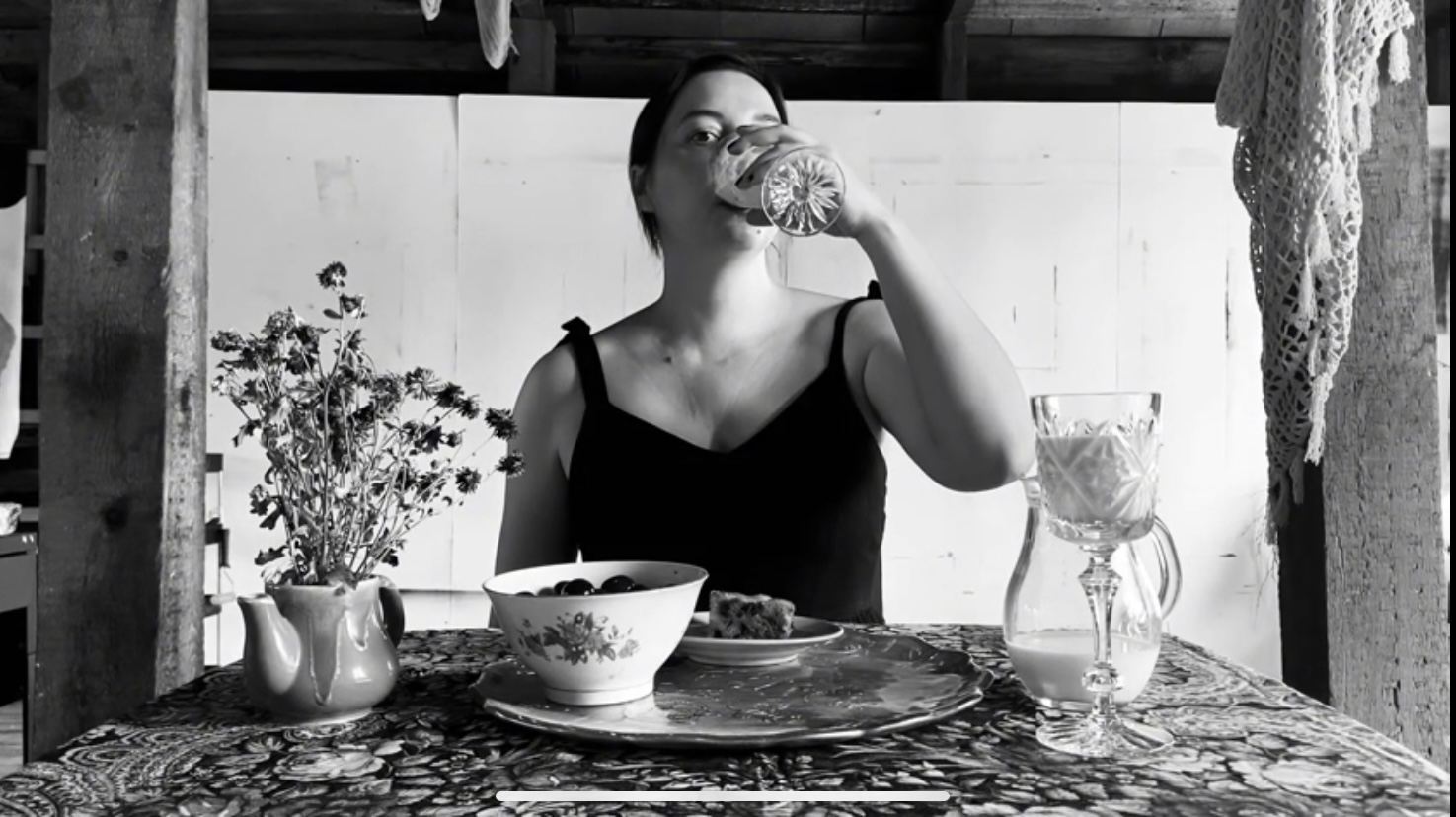 Артист-ток и презентация работ художницы Кати Никитиной